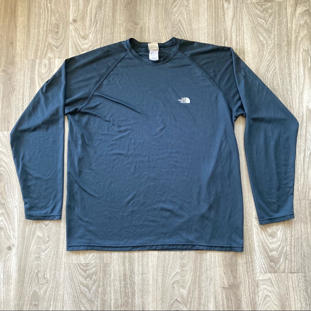 Mens The North Face 100% Polyester Black Long Sleeve. XL